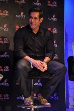 Salman Khan at Bigg Boss 7 Press Launch in Mumbai on 11th Sept 2013 (38).JPG